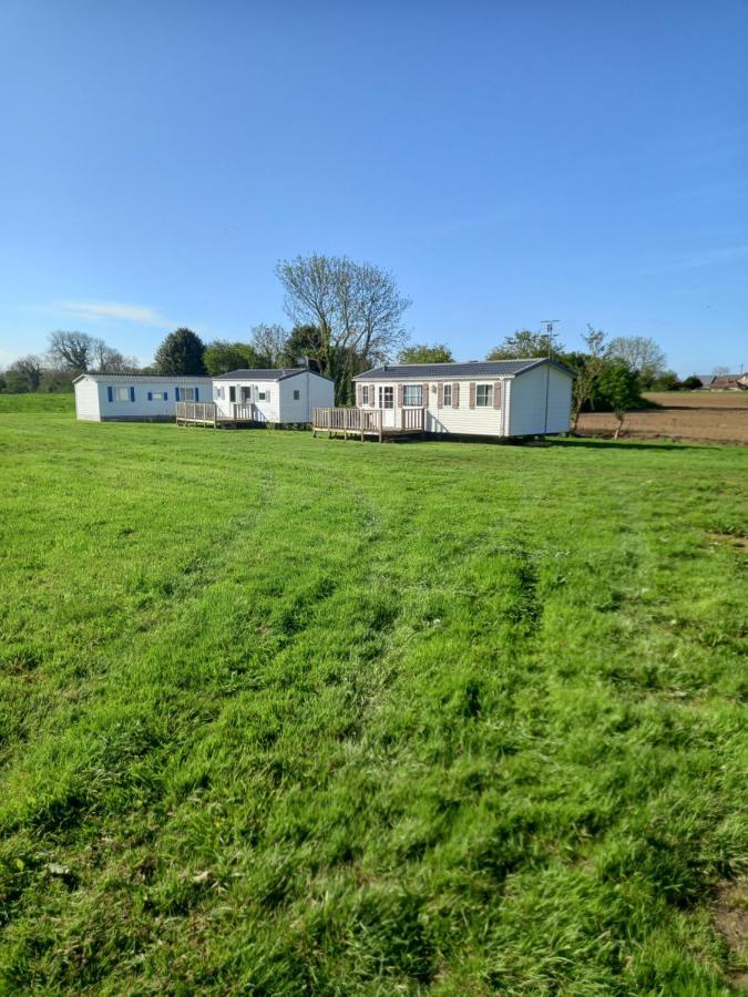 Mobilhome Nature Saint-Laurent-sur-Mer Dış mekan fotoğraf