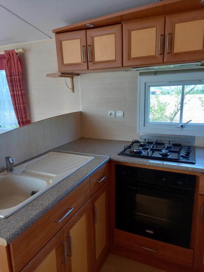 Mobilhome Nature Saint-Laurent-sur-Mer Dış mekan fotoğraf